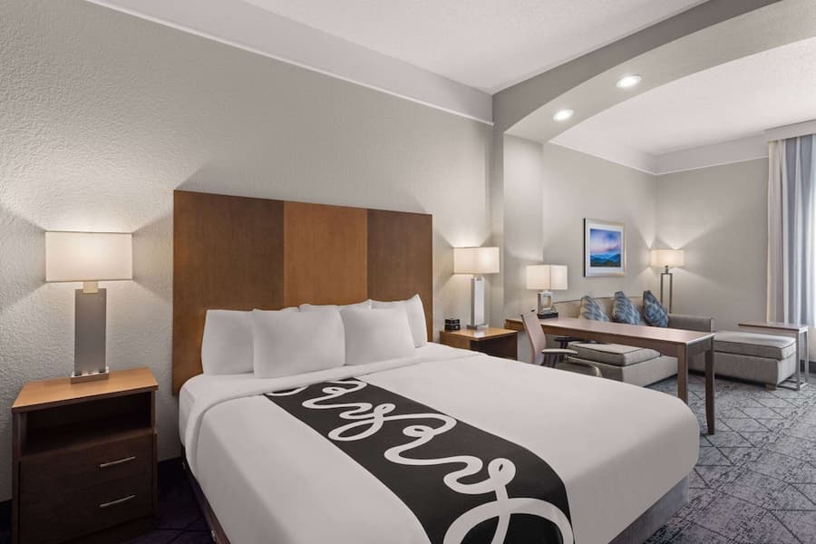 La Quinta Inn and Suites by Wyndham at WaTiki Waterpark