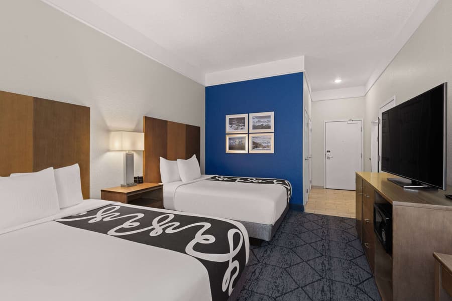 La Quinta Inn and Suites by Wyndham at WaTiki Waterpark