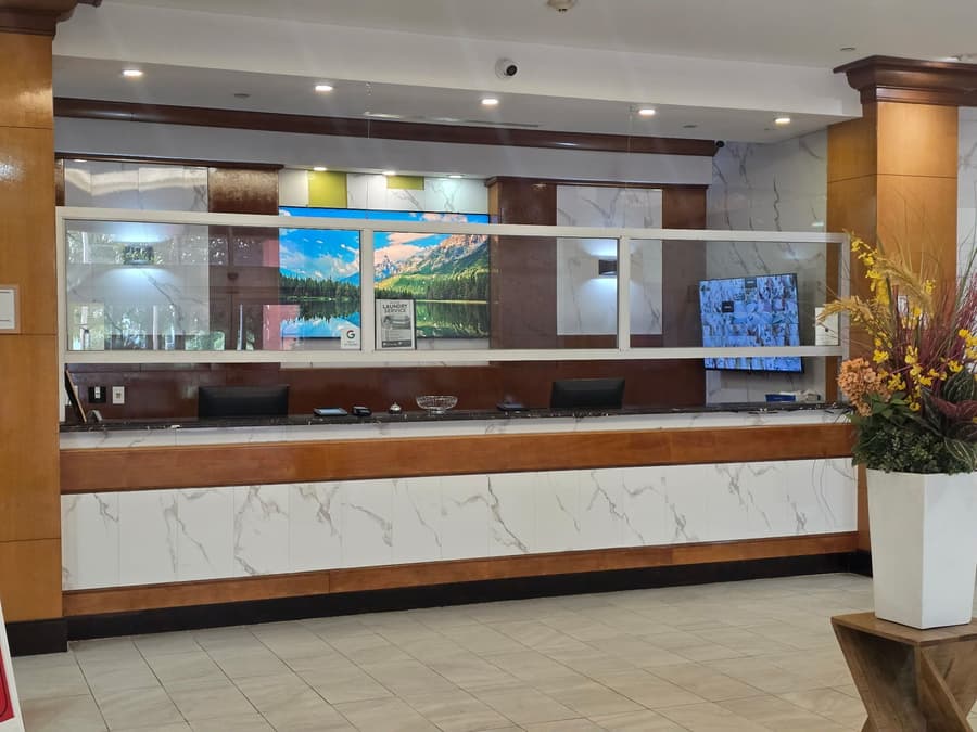 Hotel Executive Suites Newark Liberty Int'l Airport Carteret (EWR)