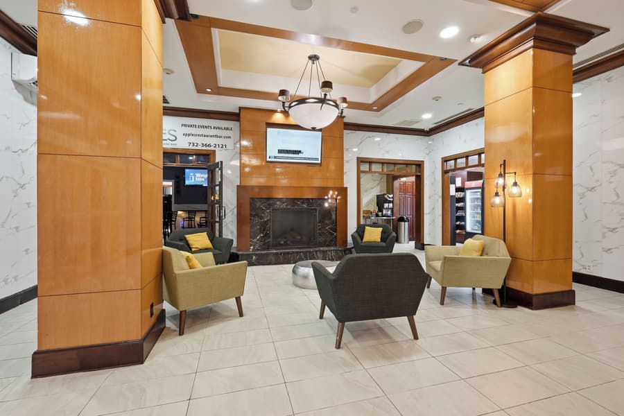 Hotel Executive Suites Newark Liberty Int'l Airport Carteret (EWR)