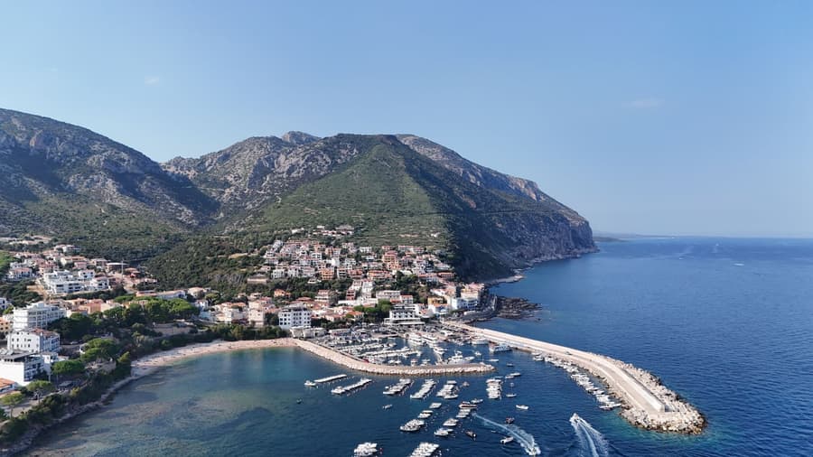 Bue Marino Hotel & Rooftop Bar