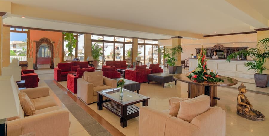 Regency Country Club, Apartments Suites