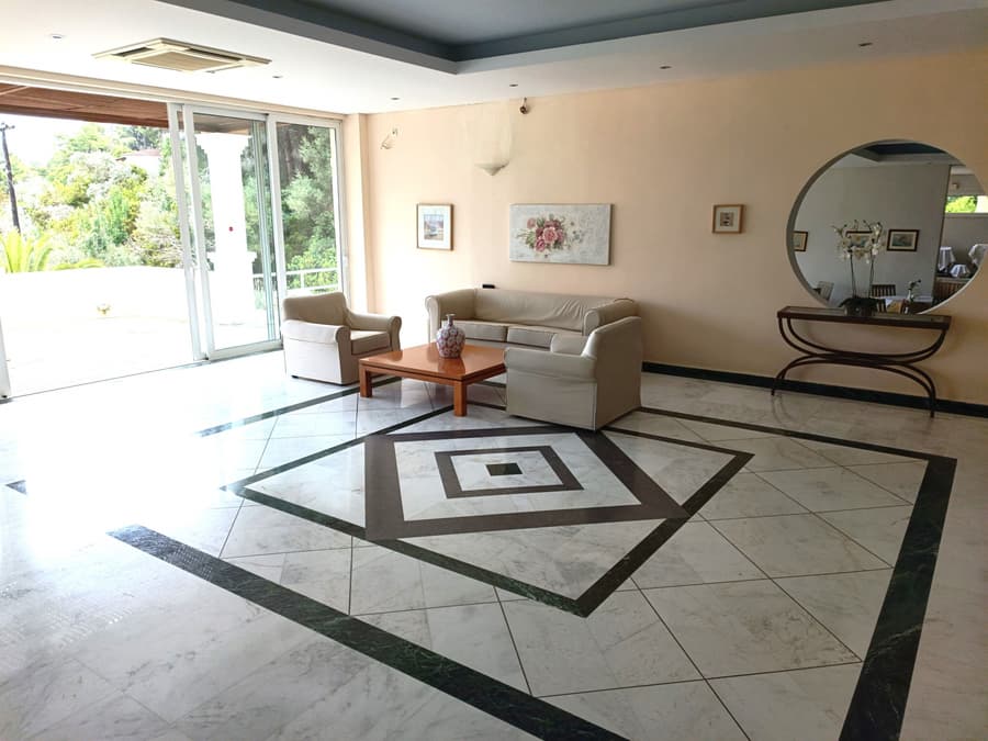 Kanapitsa Mare Hotel