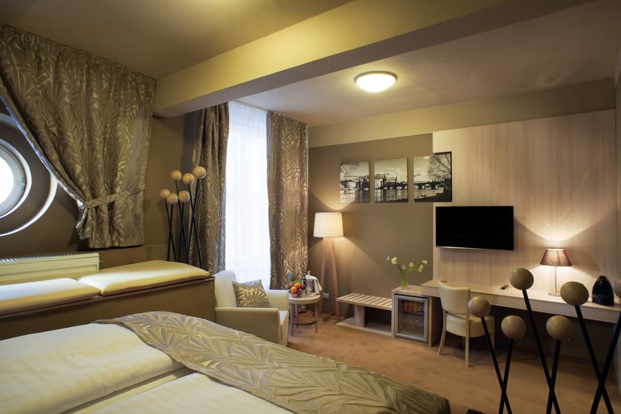 Pytloun Kampa Garden Hotel Prague