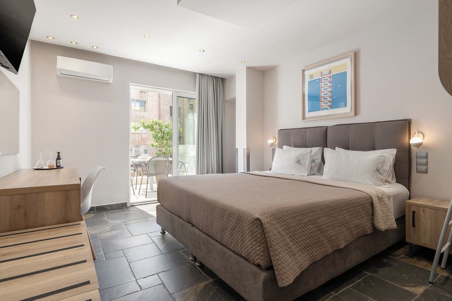 Piraeus City Hotel