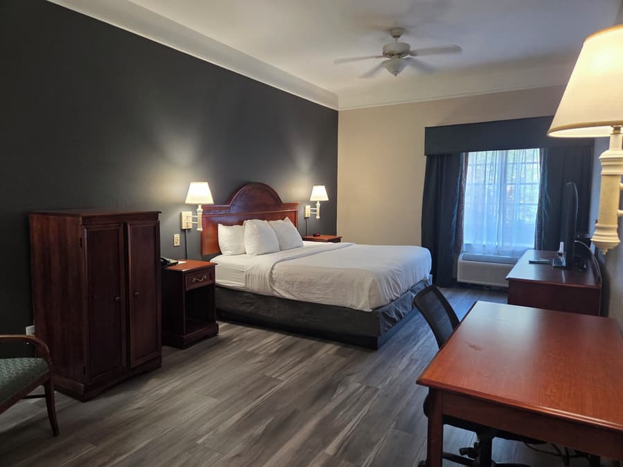 Stay Well Inn & Suites