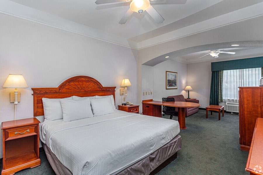 Stay Well Inn & Suites