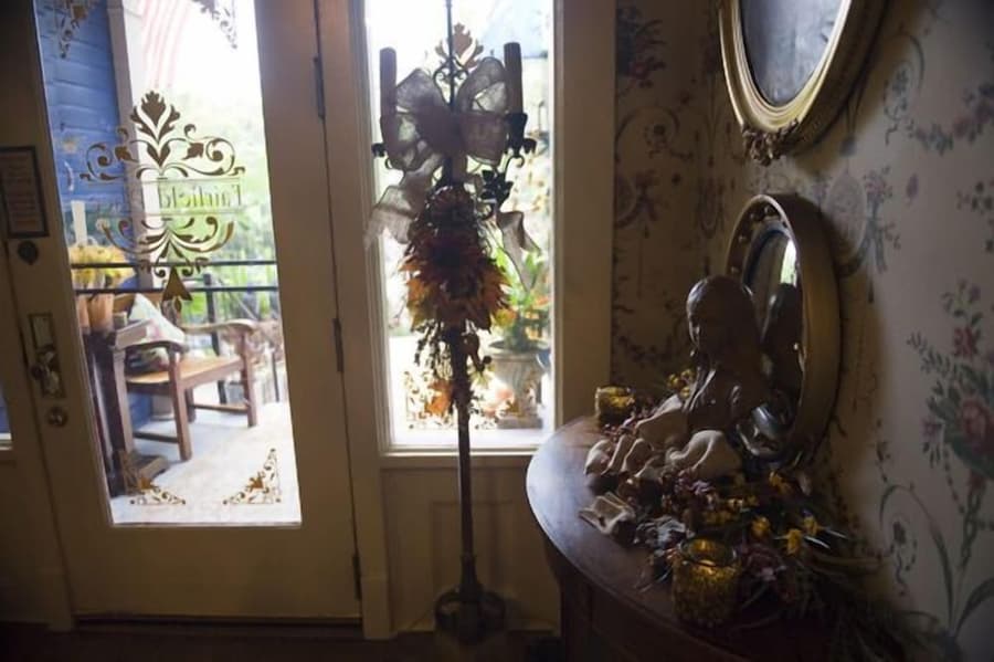 Stay Fairfield - Fairfield Place and Fairfield Manor Bed & Breakfast