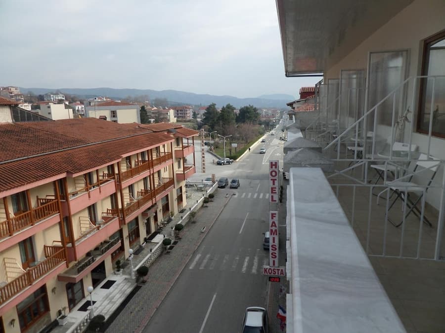 Hotel Kosta Famissi