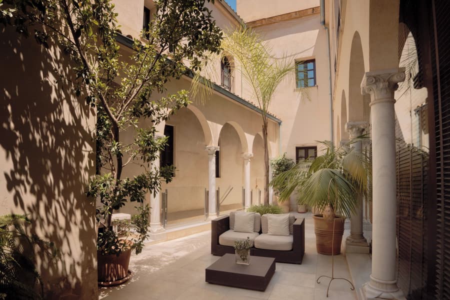 Hospes Palacio del Bailío, a Member of Design Hotels