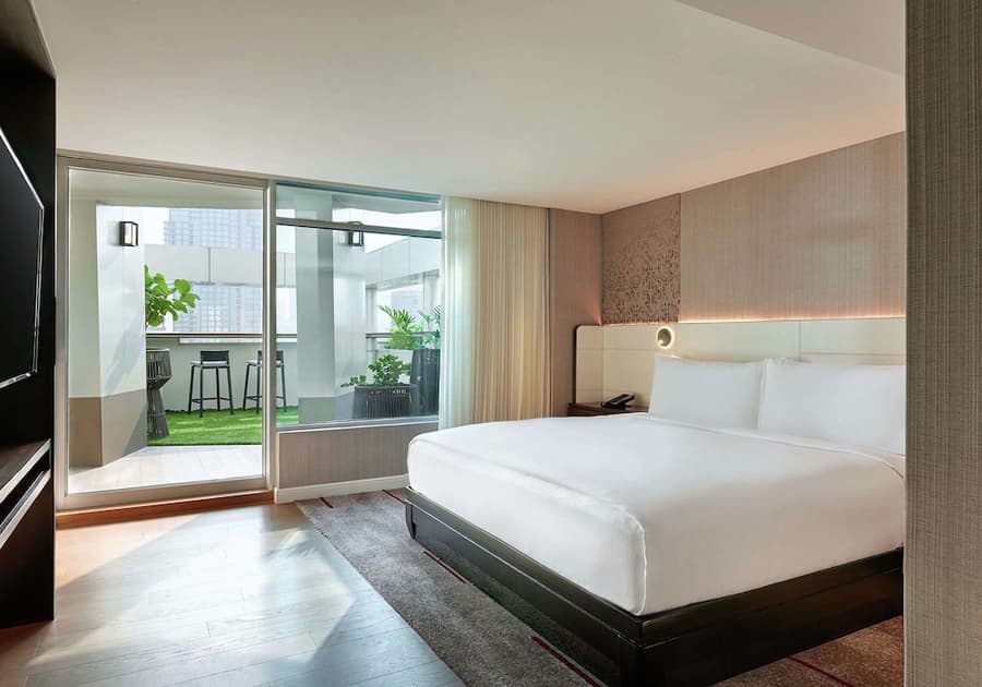 DoubleTree by Hilton Bangkok Ploenchit