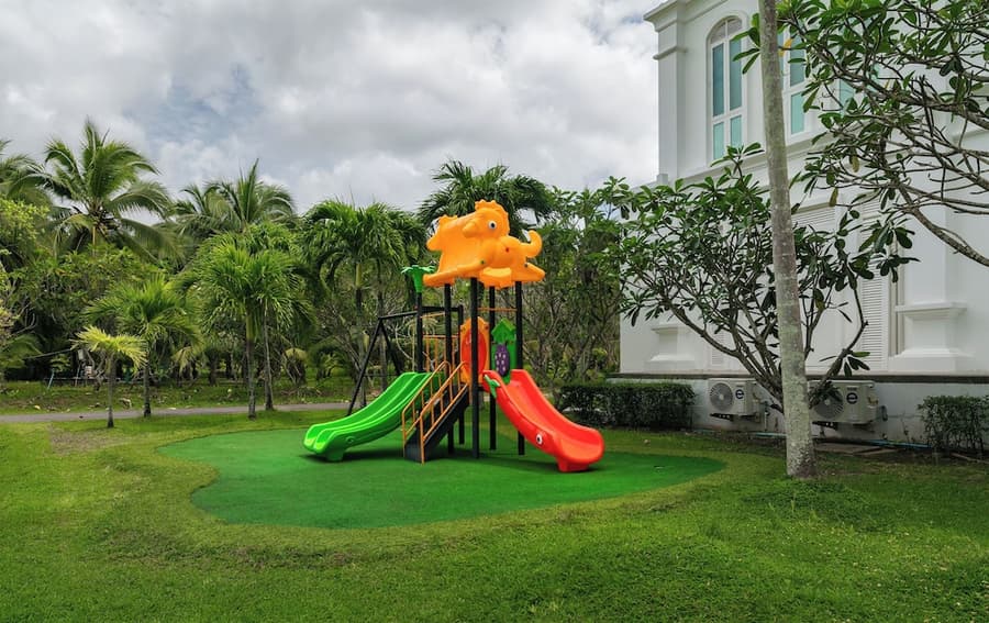 The Old Phuket - Karon Beach Resort