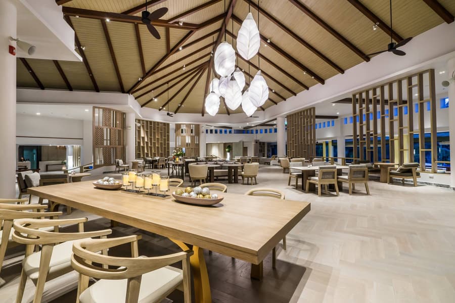 Phuket Marriott Resort & Spa, Merlin Beach