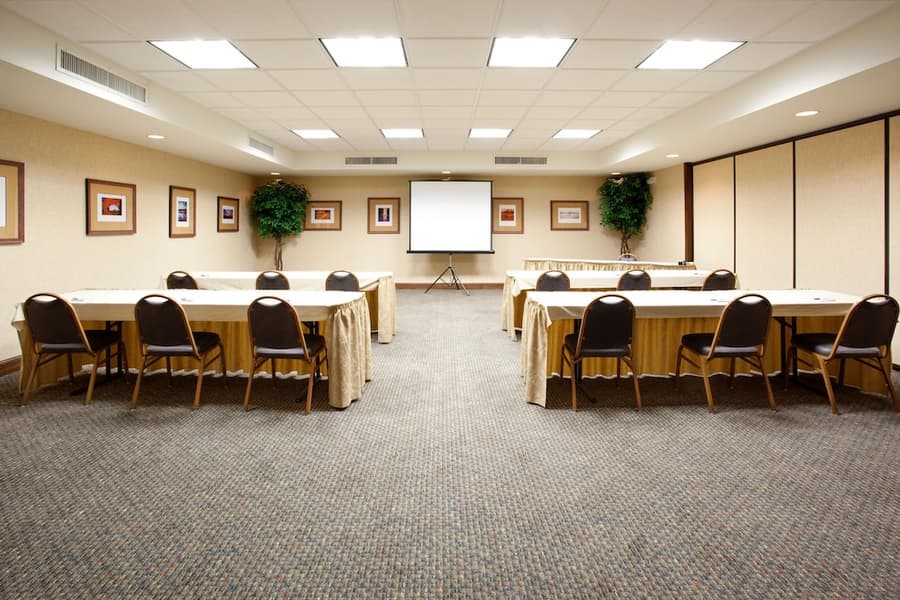 Holiday Inn Express Hotel & Stes Salt Lake City-Airport East by IHG