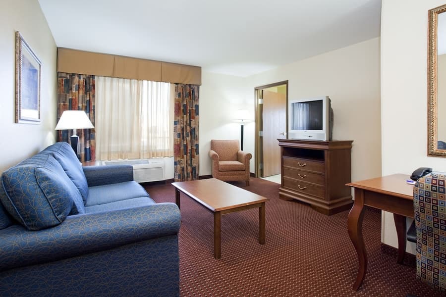Holiday Inn Express Hotel & Stes Salt Lake City-Airport East by IHG