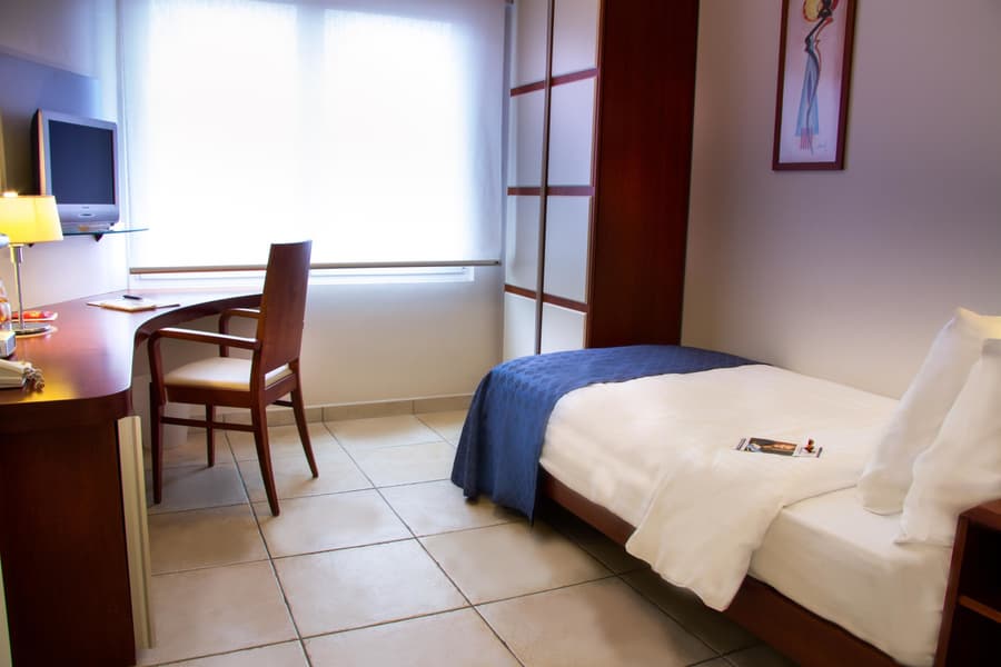 Best Western Plus Grand Hotel Victor Hugo