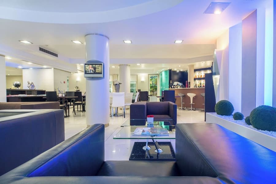 Best Western Plus Grand Hotel Victor Hugo