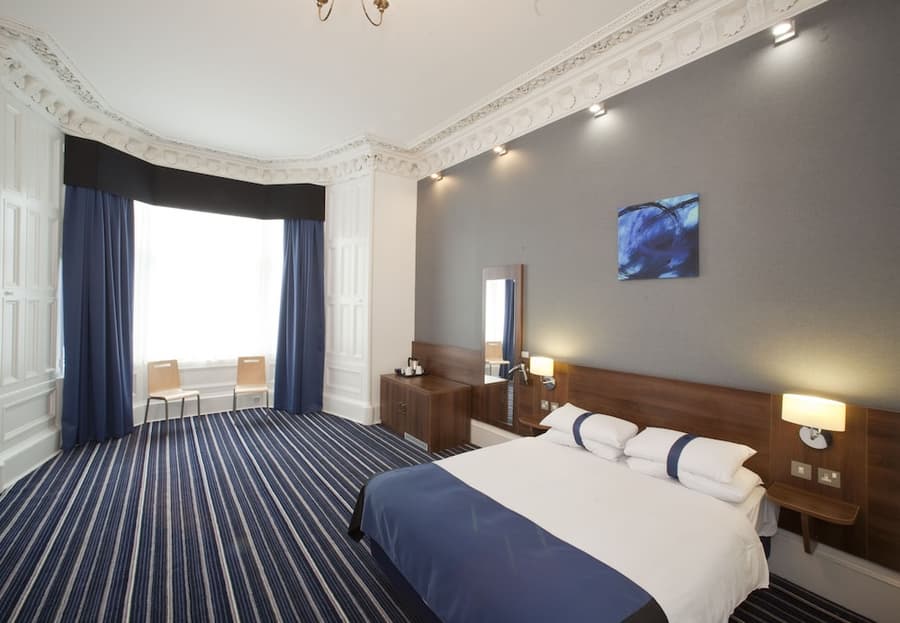 Piries Hotel