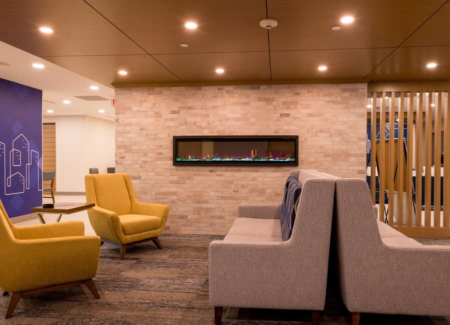Holiday Inn Express & Suites Huntsville by IHG
