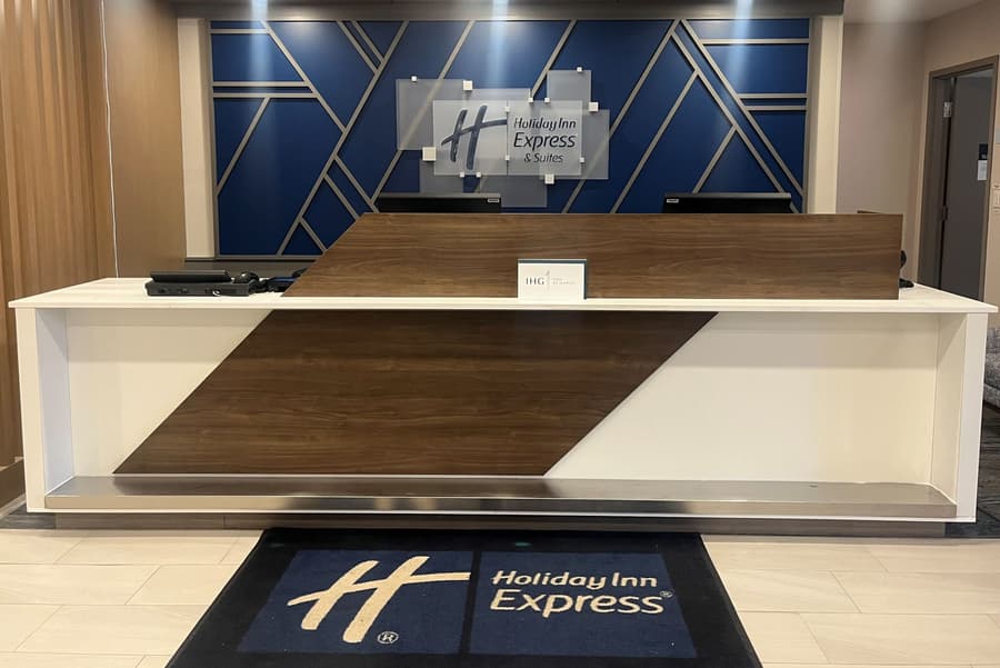 Holiday Inn Express & Suites Huntsville by IHG