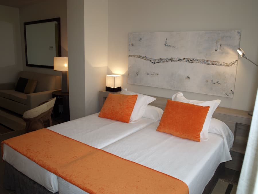 Eco Alcala Suites