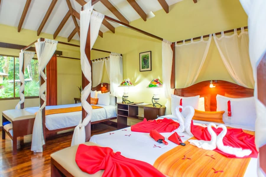 Manatus Hotel