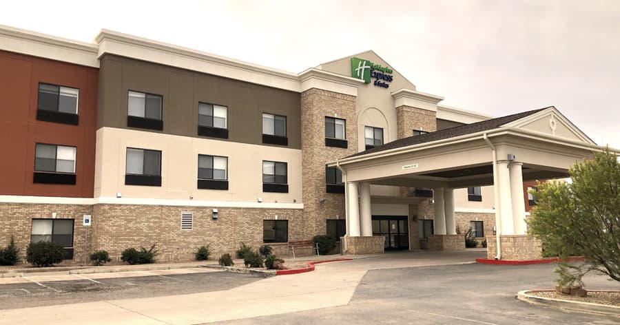 Holiday Inn Express Hotel & Suites Las Vegas by IHG