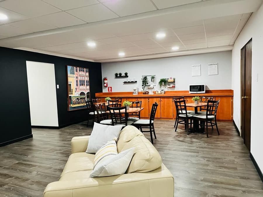S.J. Suites Hotel