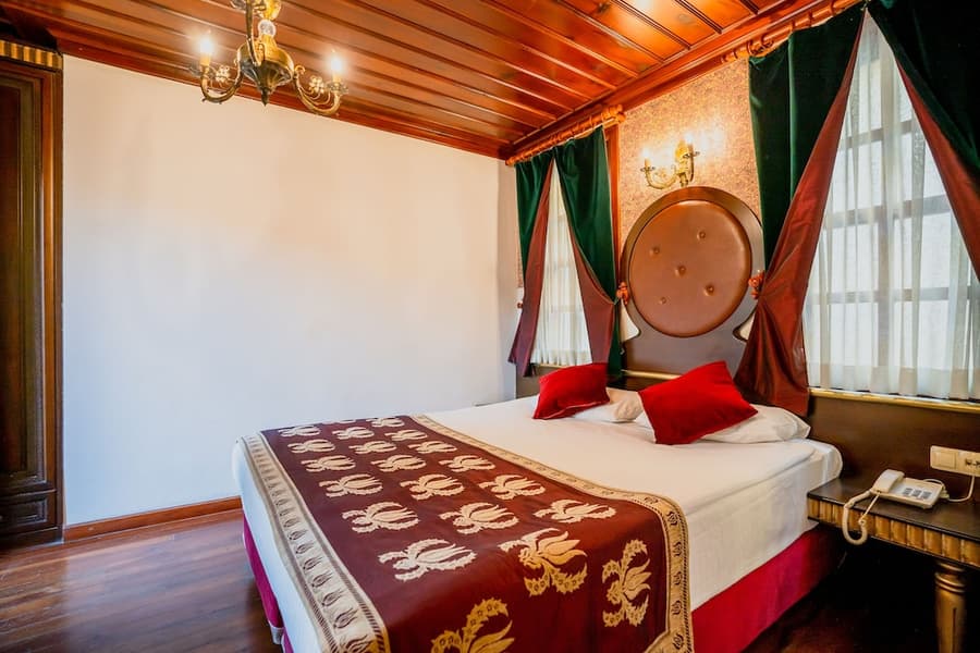 Mediterra Art Hotel
