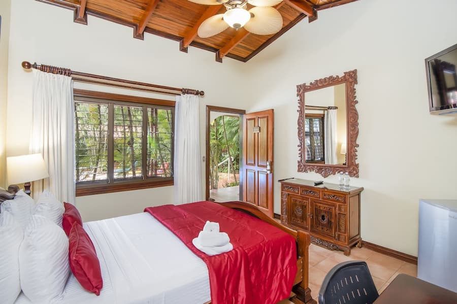 Hotel Villas Lirio