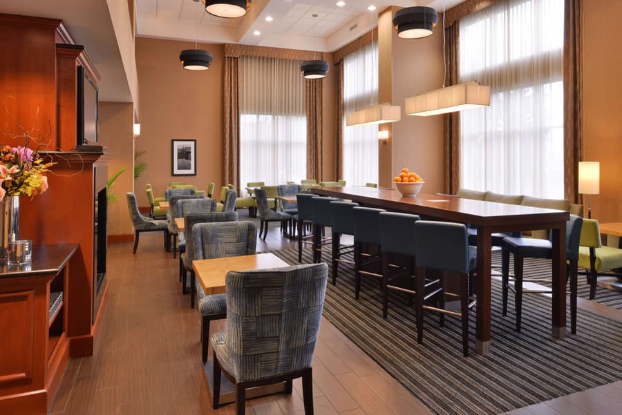 Hampton Inn & Suites Tacoma
