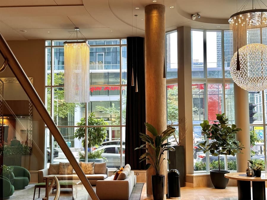 Warwick Le Crystal - Montréal