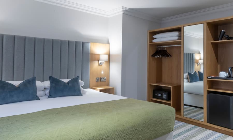 Killarney Heights Hotel