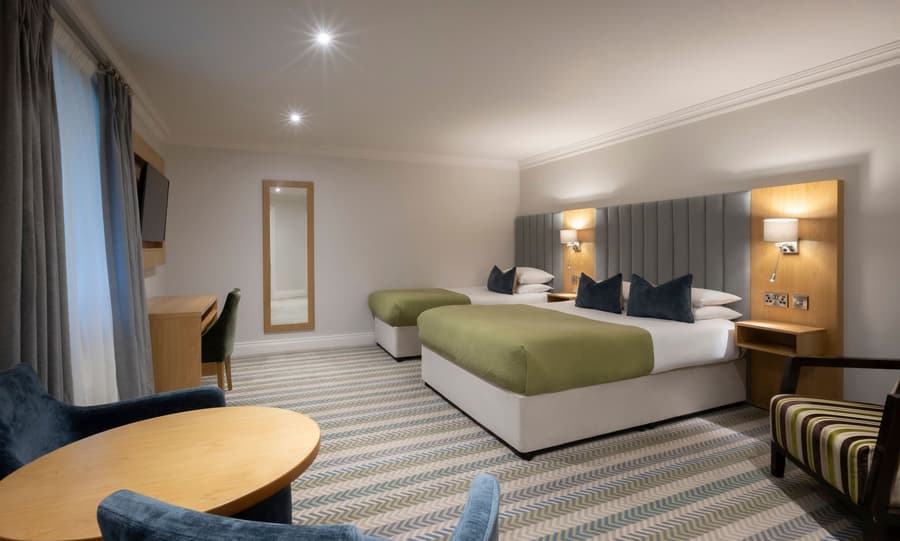 Killarney Heights Hotel