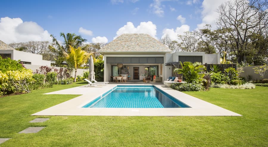 The Bay Club at Anahita