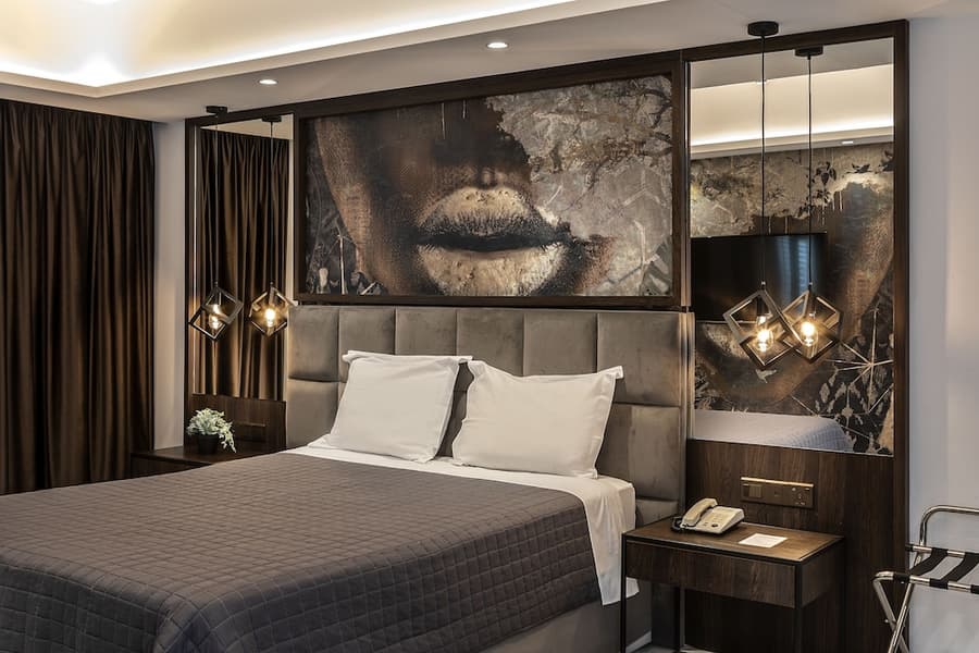 Almond Business Hotel