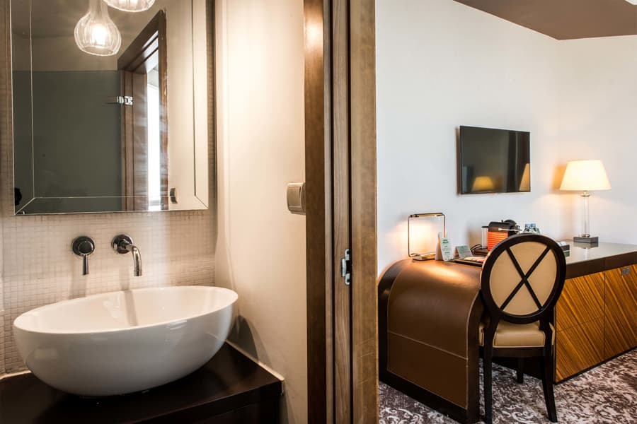 Hotel Kenzi Tower