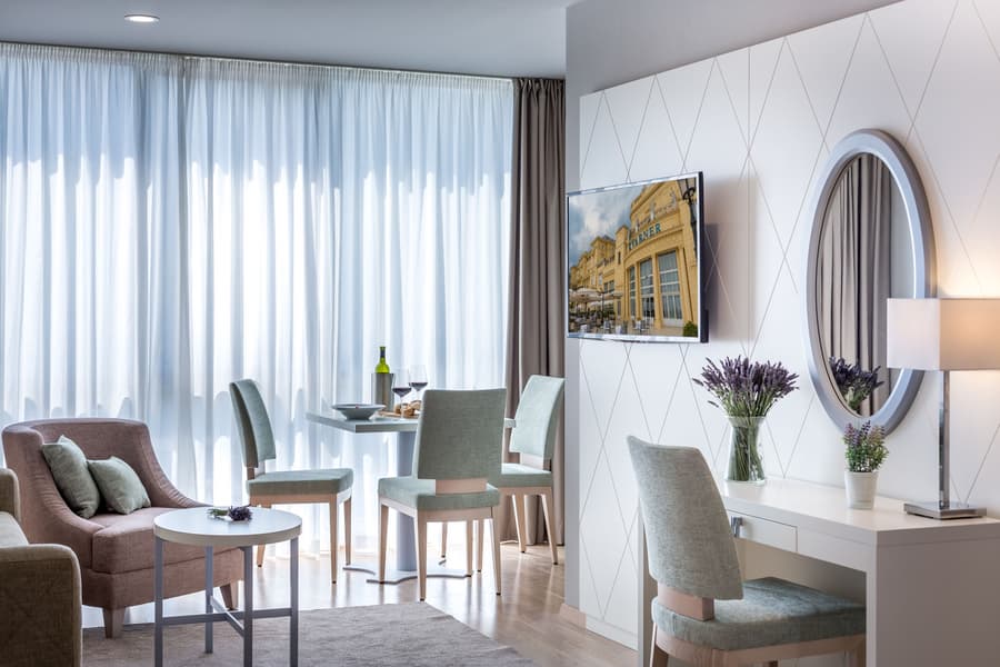 Preelook Apartments and Rooms