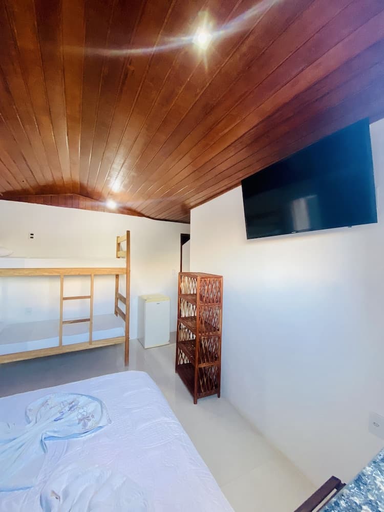 Piratas Do Morro Pousada - Hostel