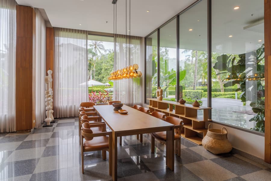 X10 Khaolak