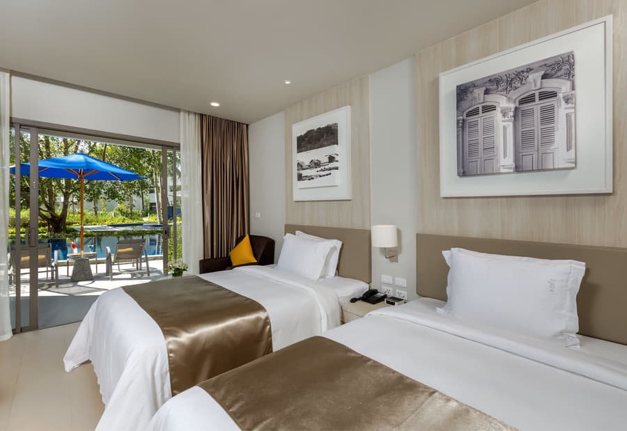 X10 Khaolak