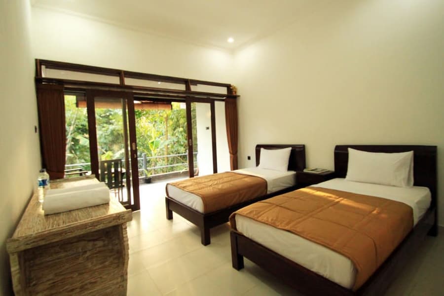 Omah D'Taman Hotel by EPS