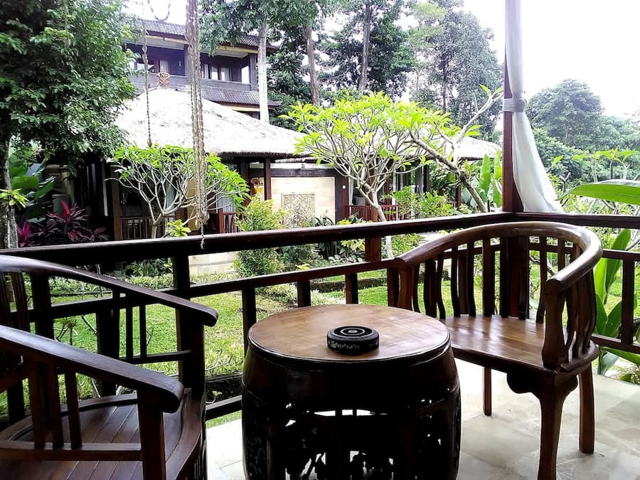 Astawa House