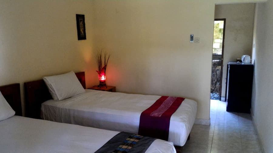Astawa House