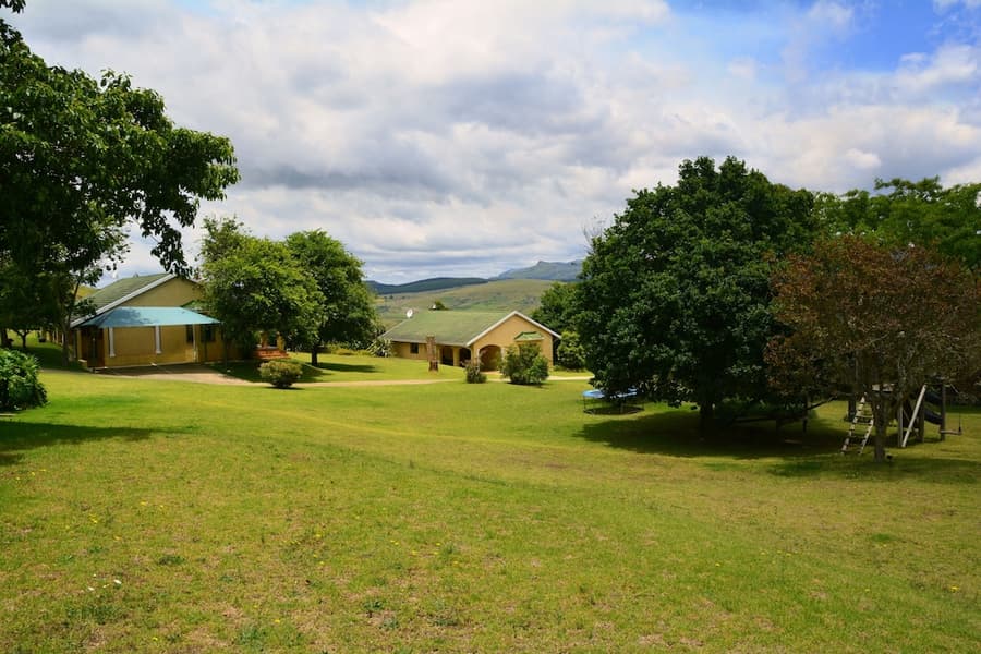 Thaba Tsweni Lodge and Safaris