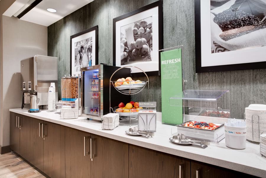 Hampton Inn & Suites Fort Worth Downtown