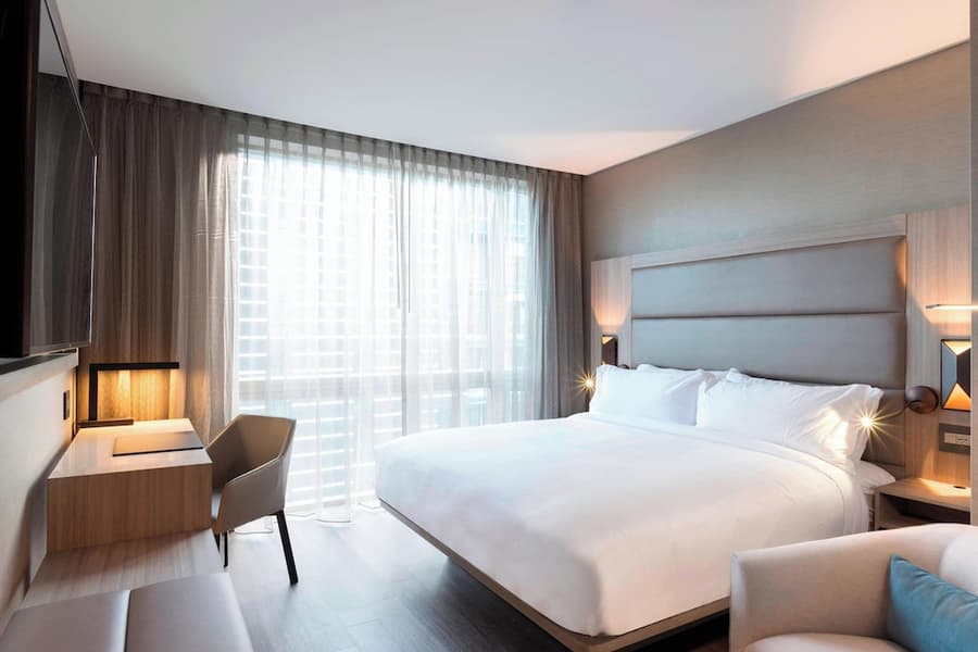 AC Hotel by Marriott Boston Downtown