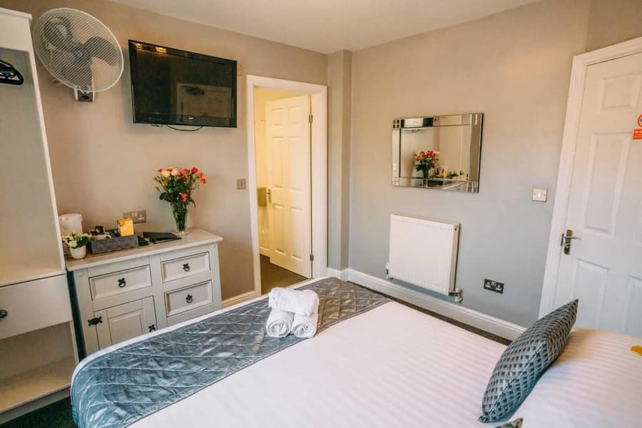 OYO Minerva Guesthouse