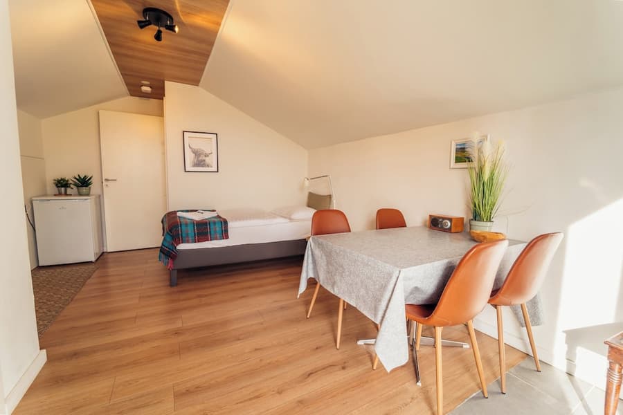 Farmhouse Lodge