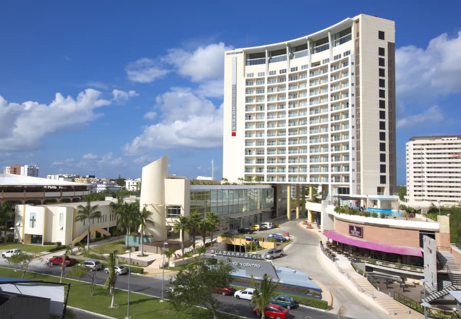 Krystal Urban Cancun & Beach Club